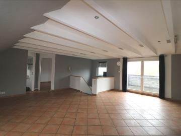 2 Zimmer mit Balkon im Dachgeschoss* in Duisburg Homberg, Moerser Str