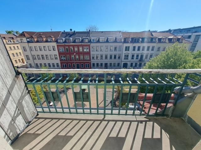 2 Zimmer mit Balkon in der DD Neustadt