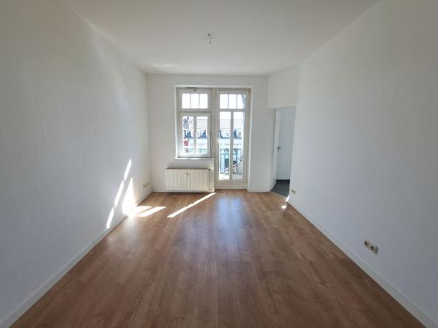 2 Zimmer mit Balkon in der DD Neustadt