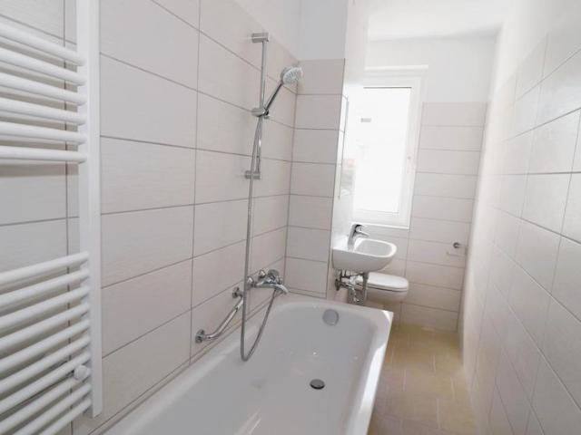 2 Zimmer mit Balkon in entspannter Umgebung