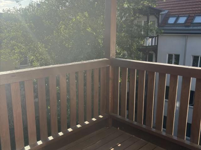 2 Zimmer mit Balkon und Aussicht