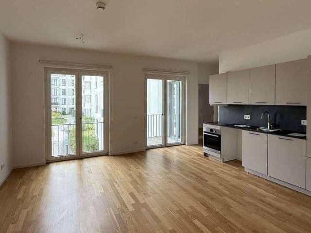 2 Zimmer mit Balkon und Badewanne HAVELUFER Quartier