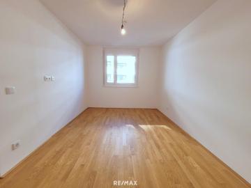 2 Zimmer mit großem Balkon Erstbezug