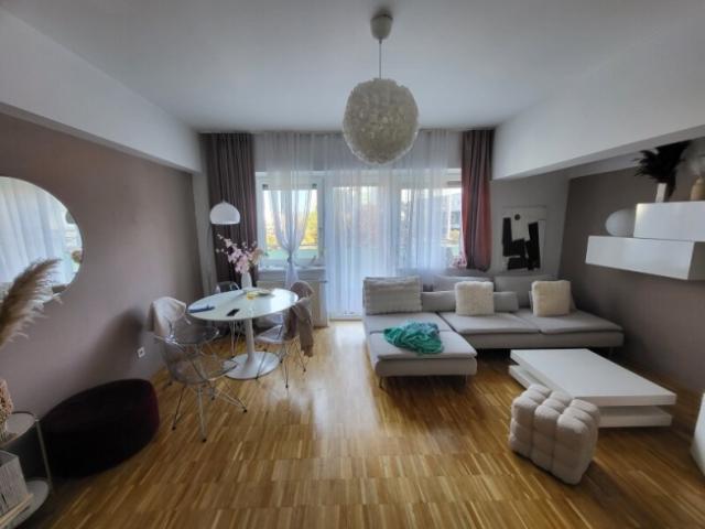 2 Zimmer mit großer Terrasse !Preishit!