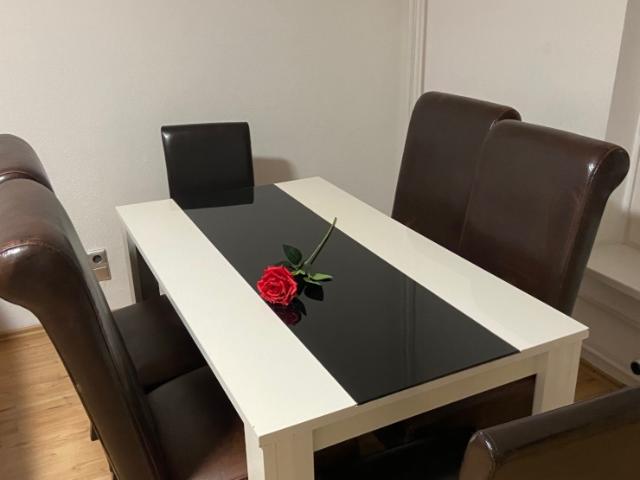 2 Zimmer möbeltete Wohnung, all inklusive