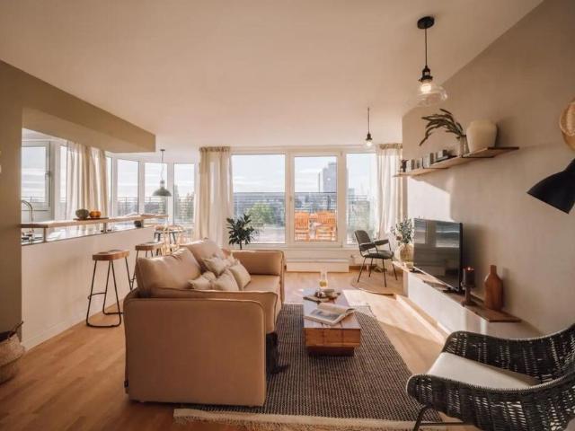 2 Zimmer möblierte und neurenovierte Mietwohnung in Berlin Mitte!