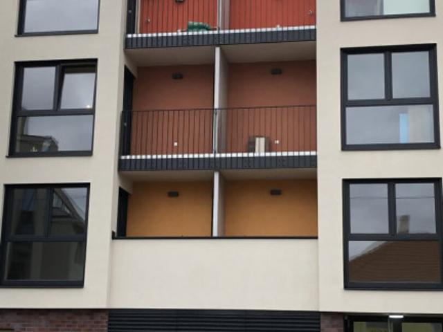 2 Zimmer modern möbliert mit Balkon, Warmwasser und Heizung inkludiert