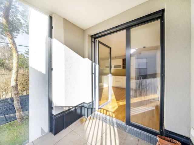2 Zimmer Neubauwohnung inklusive Küche mit Südbalkon in absoluter Ruhelage auf Eigengrund