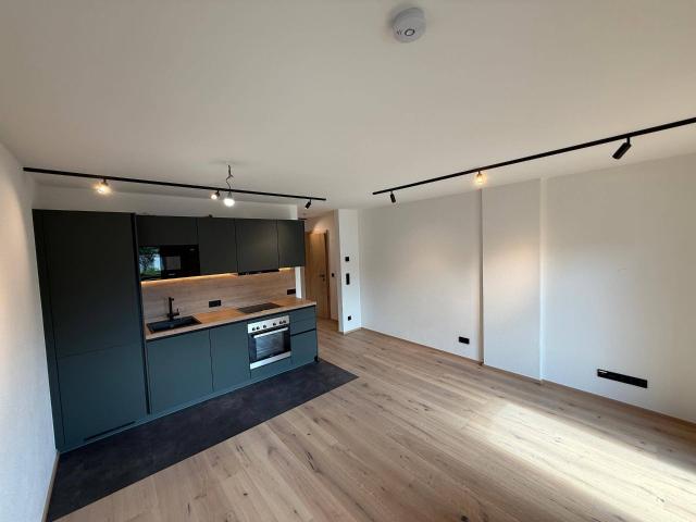 2 Zimmer Neubau in St. Johann in Tirol mit Balkon