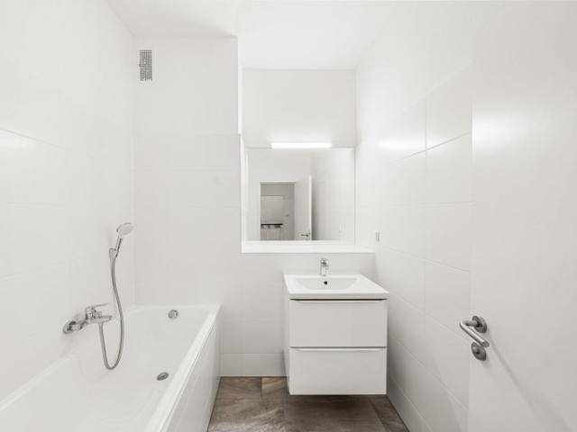 2 Zimmer Neubuwohnung + separate Küche ideal als WG