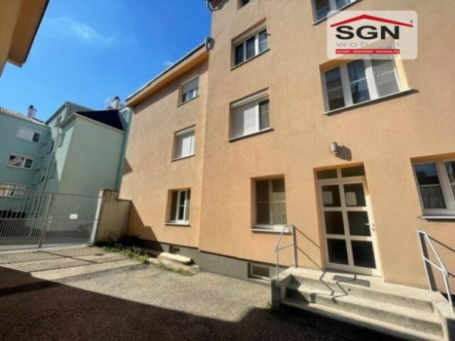 2 Zimmer sanierte Genossenschaftswohnung in Zentrum Hainburg