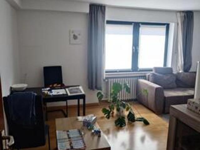 2 Zimmer Souterrainwohnung 550,00 EUR Kaltmiete, ca.54,00 m² Wohnfläche