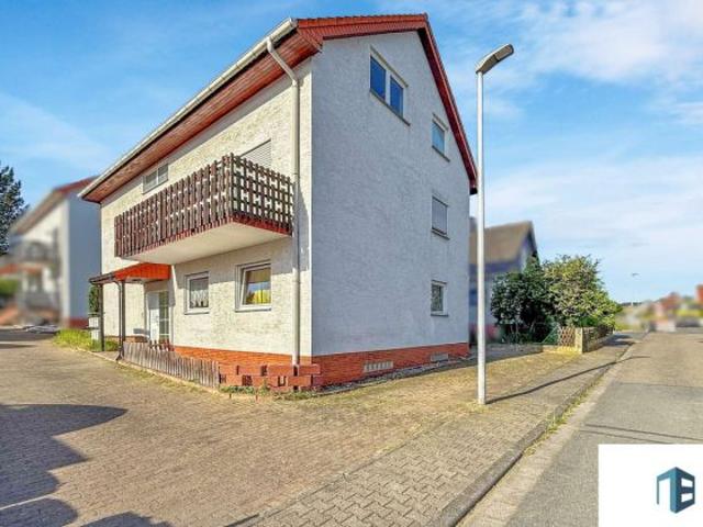 2 Zimmer Souterrainwohnung im gepflegten Mehrfamilienhaus auch Ideal als Kapitalanlage