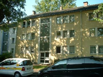2 Zimmererdgeschosswohnung mit Balkon und Duschbad
