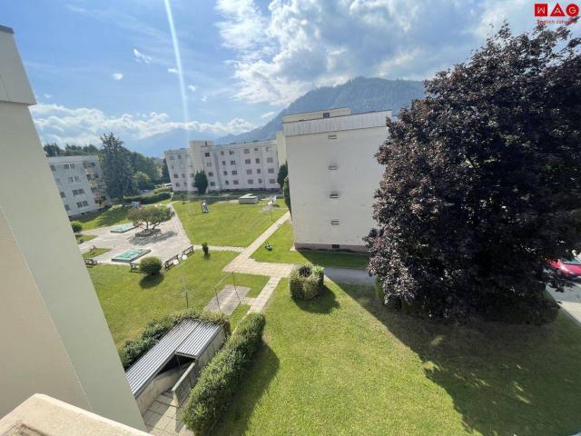 2 Zimmerwhg. im Grünen – mit Balkon & Garage!