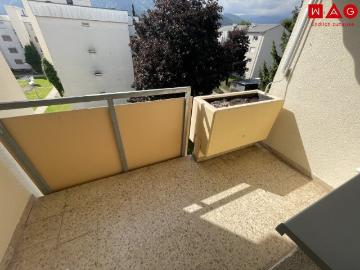 2 Zimmerwhg. im Grünen – mit Balkon & Garage!