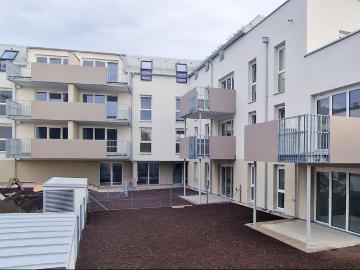2 Zimmerwohnung im 3. OG mit Loggia