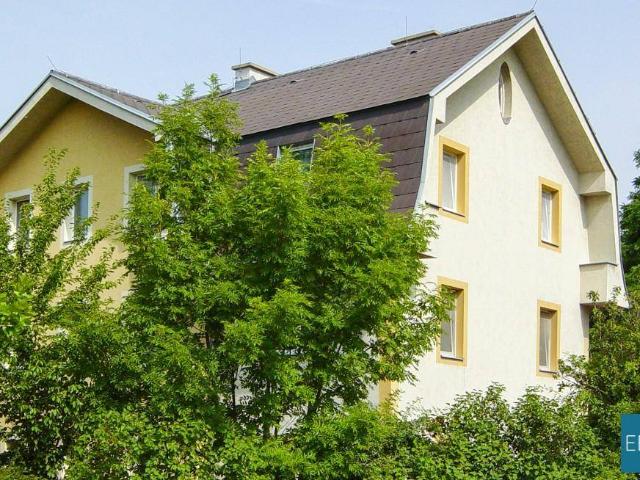 2 Zimmerwohnung im 1.OG