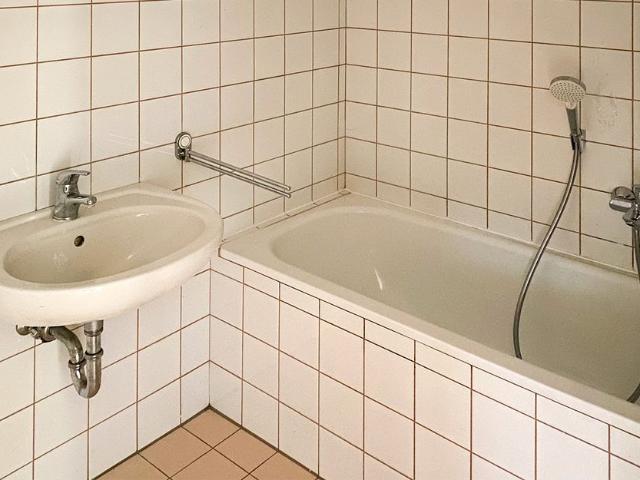 2 Zimmerwohnung im 1.OG mit Loggia