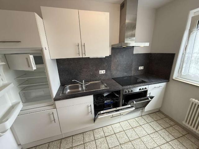 2 Zimmerwohnung im 2. Obergeschoss mit großen Balkon, Aufzug und Stellplatz