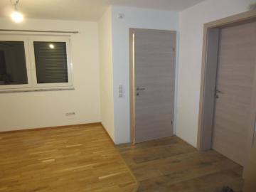 2 Zimmerwohnung in Dreifamilienwohnhaus