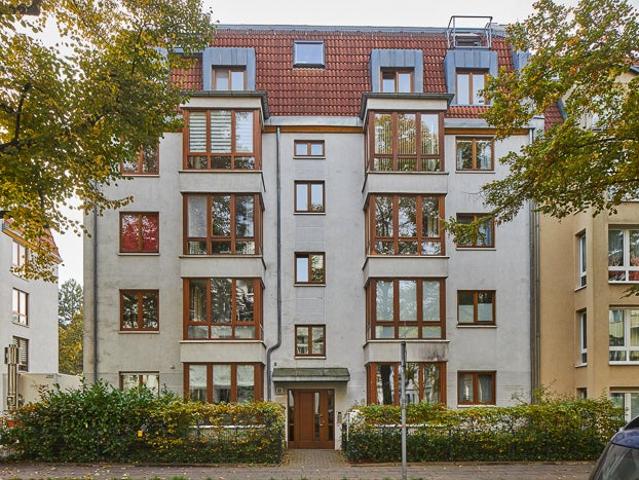 2 Zimmerwohnung in ruhiger Lage mit Balkon und Tiefgaragenstellplatz!