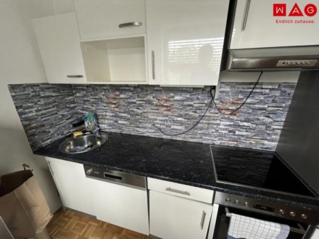 2 Zimmerwohnung ab 01.01.2027 verfügbar, Übernahme der Küche und Möbel möglich