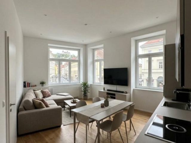 2 Zimmerwohnung inkl. Küche möbliert im 1. OG am Lendplatz