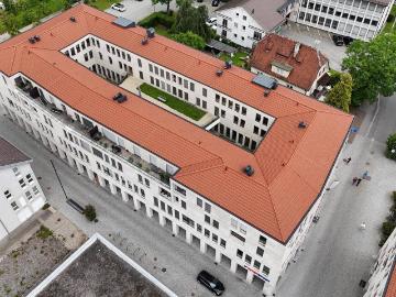 Wohnung zur Miete in 6800 - Büroraum, Keller