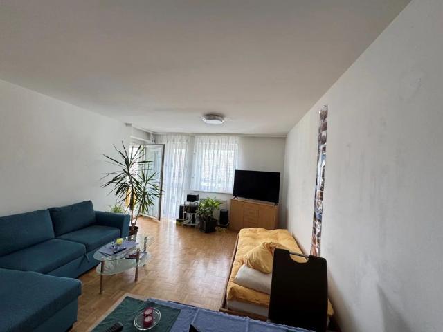 2 ZIMMERWOHNUNG MIT LOGGIA UND TG STELLPLATZ AM FROSCHBERG