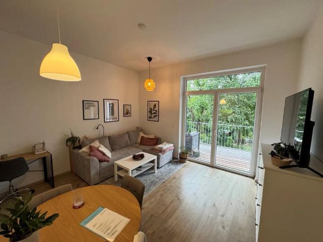 2 ZIMMERWOHNUNG MIT LOGGIA RUHIGE, HOFSEITIGE LAGE
