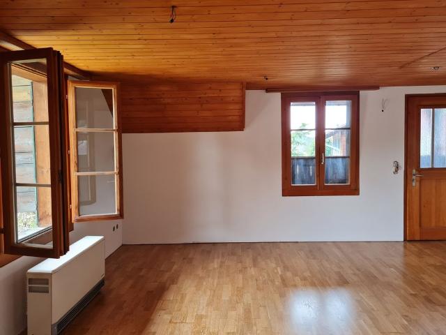 2 Zimmerwohnung Nähe Bahnhof Bowil
