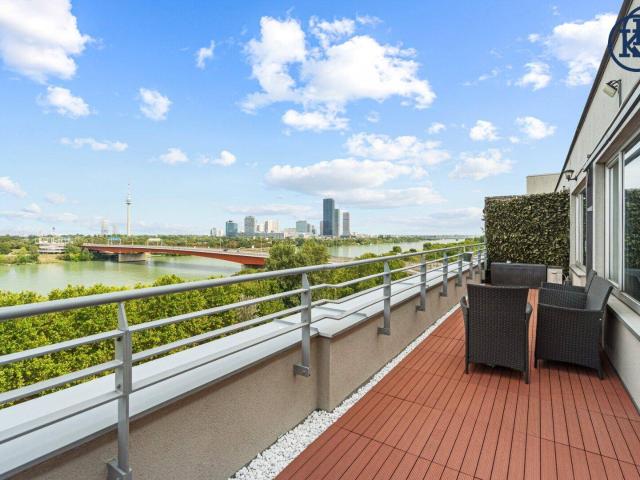 2 Zimmerwohnungen mit großer Terrasse im 8. Stockwerk!