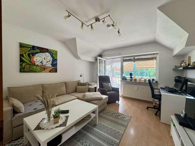 2 ZKB top in Schuss mit schönem Balkon und Aussicht