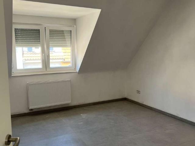 2 ZKB WOHNUNG IN LU FRIESENHEIM NEU KERNSANIERT ab 01.12.2026