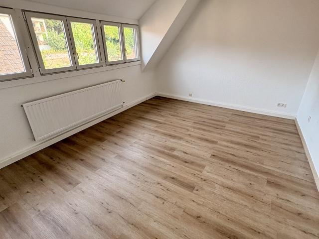 2 ZKB Dachgeschosse Whg. in ruhiger Seitenstraße