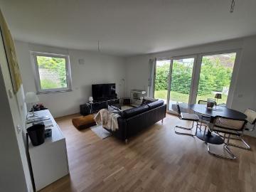 2 ZKB mit Terrasse, EBK, TGL Bad, Fußbodenheizung, elektr. Rollos & TG Stellplatz in Hechtsheim