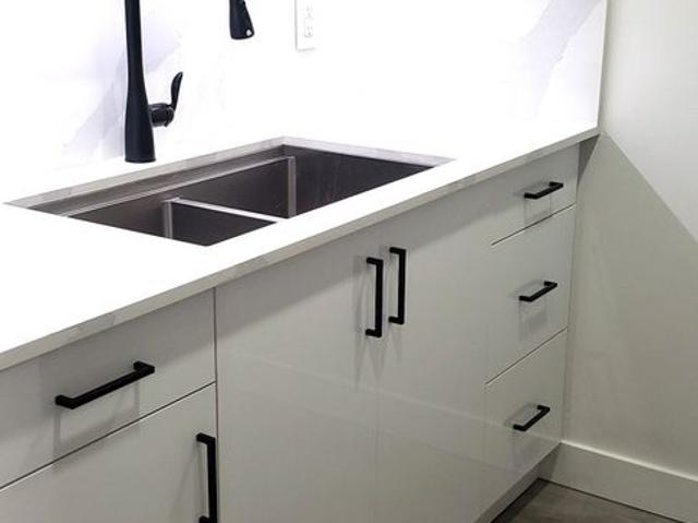 $2,050 / 397ft2 – Cozy & Spacious Studio Suite in Downtown Vancouver R0119