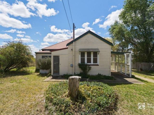 2,024SQM OF POTENTIAL OR RENOVATOR'S DREAM OR DEVELOPMENT OPPORTUNITY