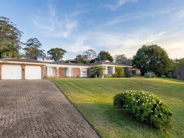 2,032m2 Block | Spacious Family Home | Exciting Future Potential