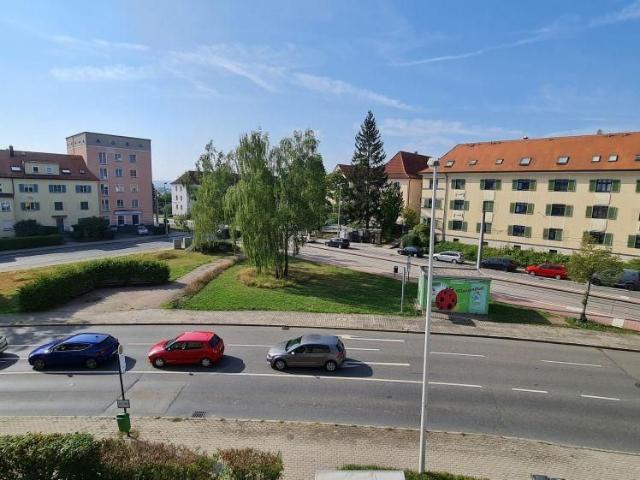 + + 2,0 Zimmerwohnung mit Traumaussicht! + +