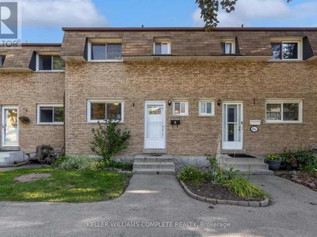 2 1420 Garth Street, Hamilton, ON, L9B 1R6 townhouse for sale | Listing ID X13819 | Royal LePage
