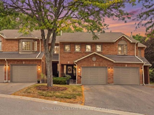 2 14 Huntingwood Avenue, Hamilton, ON, L9H 6X3 townhouse for sale | Listing ID X13805 | Royal LePage