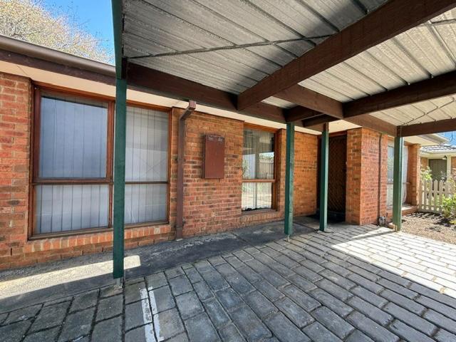 2 / 14 Pyke Street, Werribee
