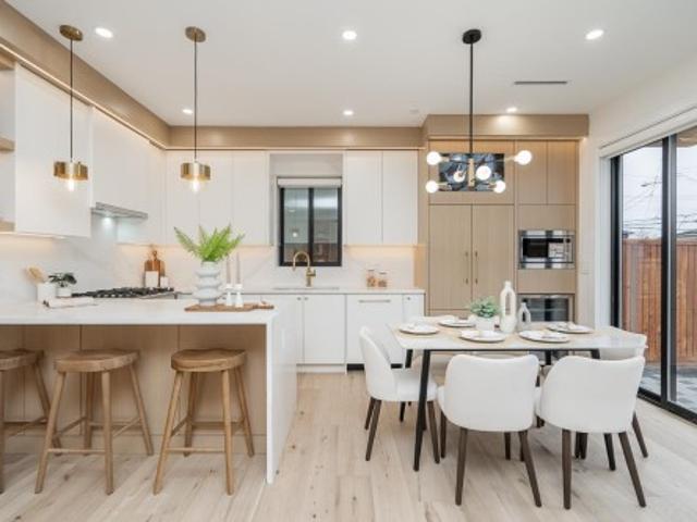 2 150 51St Avenue E, Vancouver, BC, V5X 1C3 house for sale | Listing ID R3166 | Royal LePage