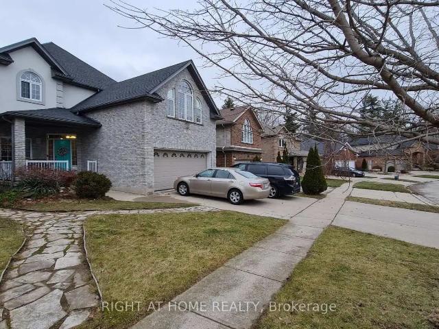 2 172 LENA CRESCENT