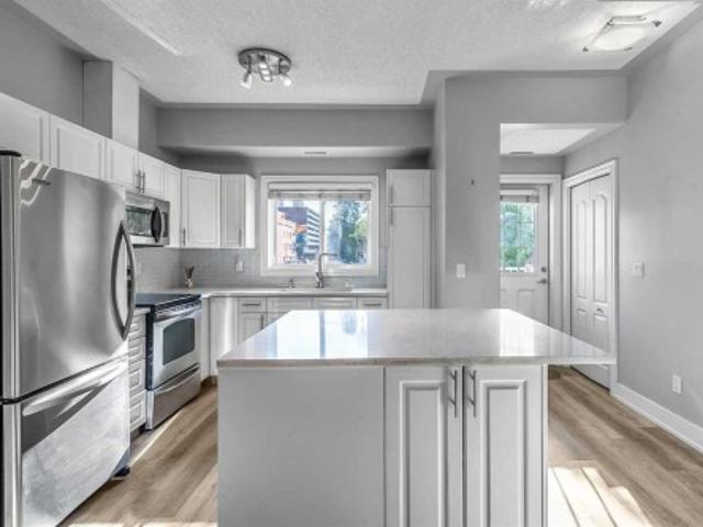 2 172 Street Sw, Calgary, AB, T2T 3L6 townhouse for sale | Listing ID A2353 | Royal LePage