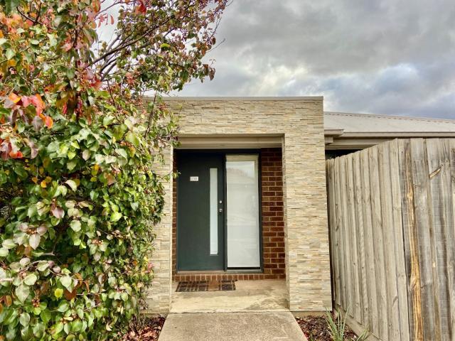 2 / 181 Riversdale Drive, Tarneit