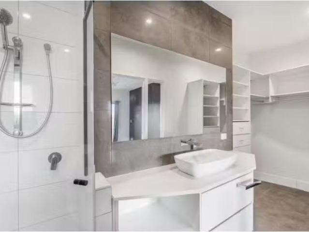 2 /102 Ash Drive, Banora Point House for rent Listed by Danie.
