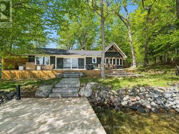 2 1032 Island Park Road, Muskoka Lakes Medora, ON, P0B 1J0 house for sale | Listing ID X13215 | Royal LePage
